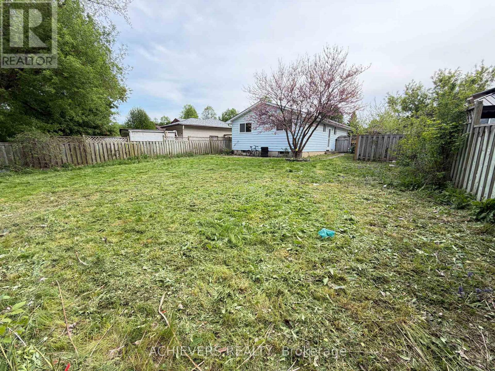 176 CULVER CRESCENT - 39
