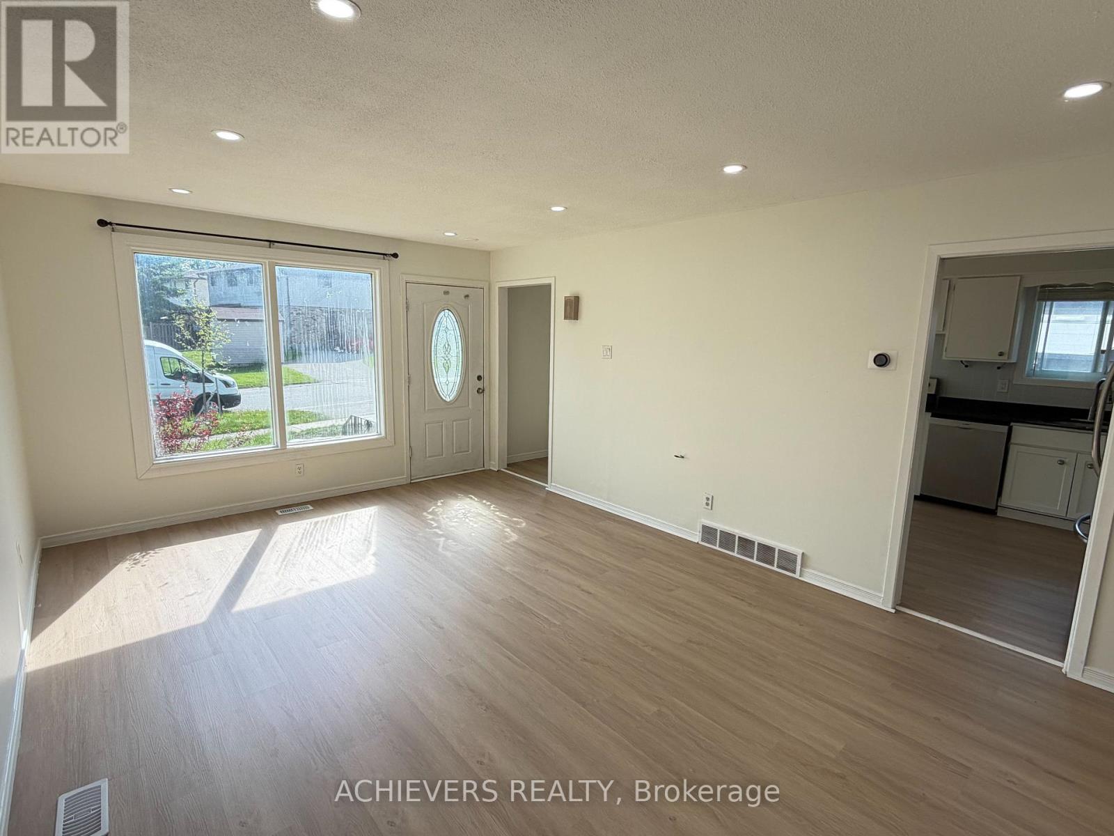 176 CULVER CRESCENT - 4