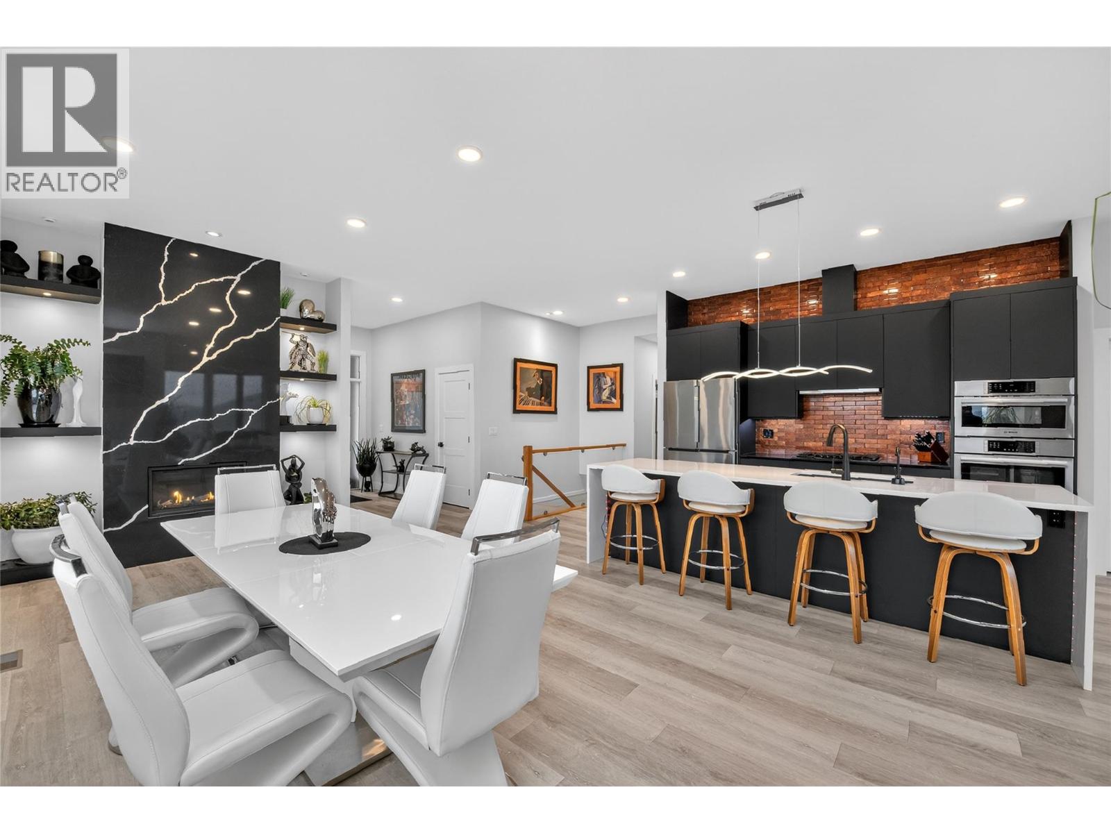 #1 496 Silversage Place - 17