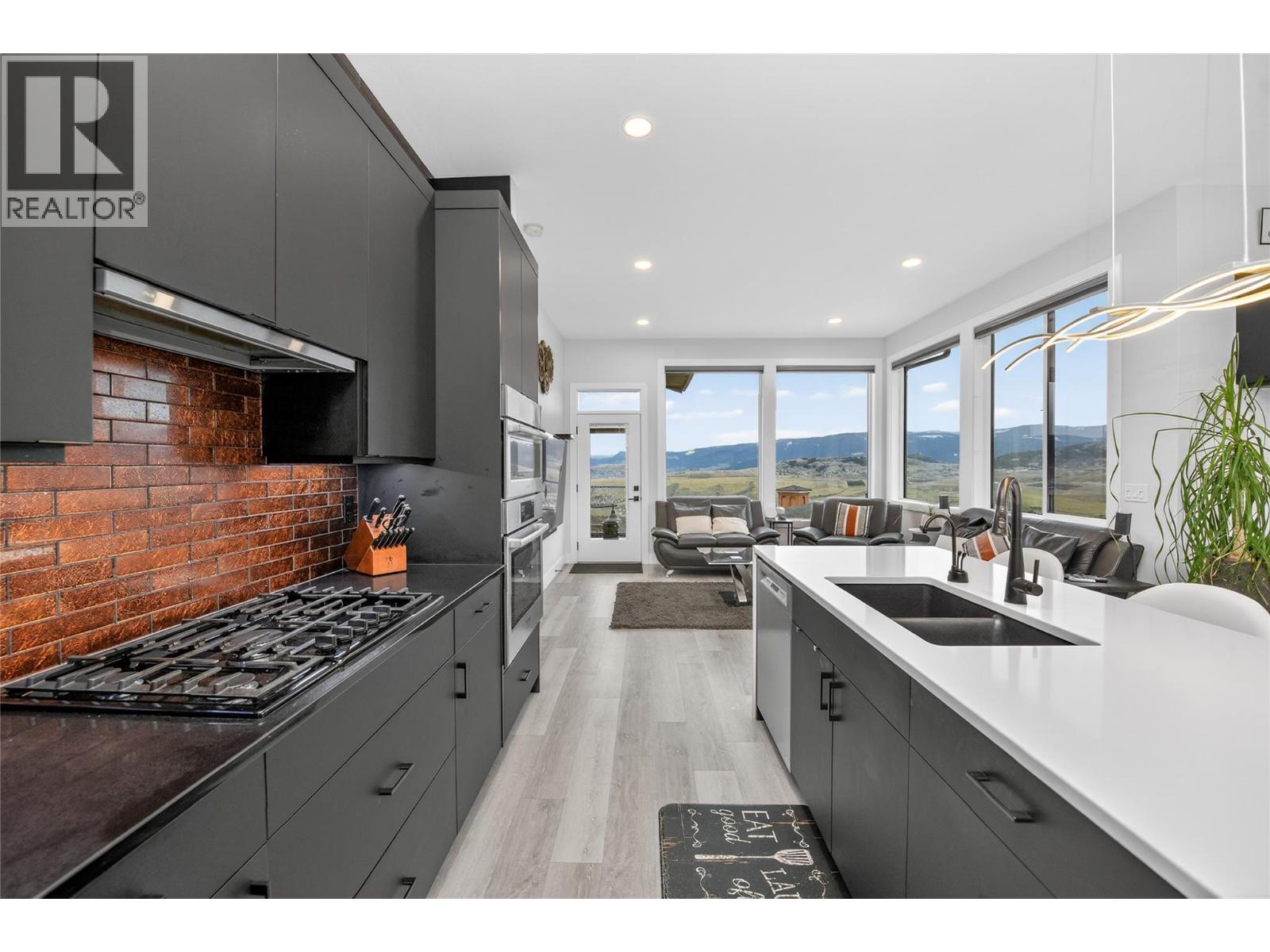 #1 496 Silversage Place - 10