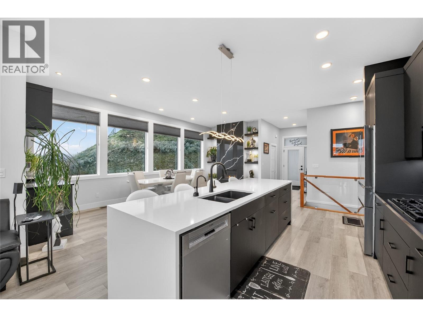 #1 496 Silversage Place - 13