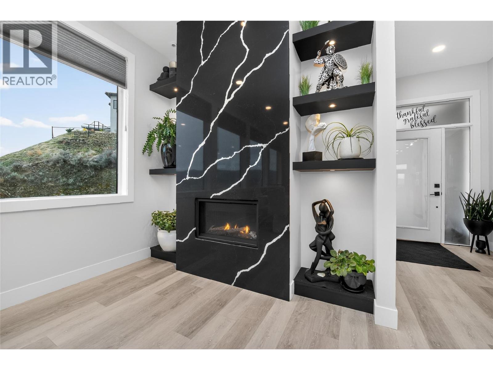 #1 496 Silversage Place - 18