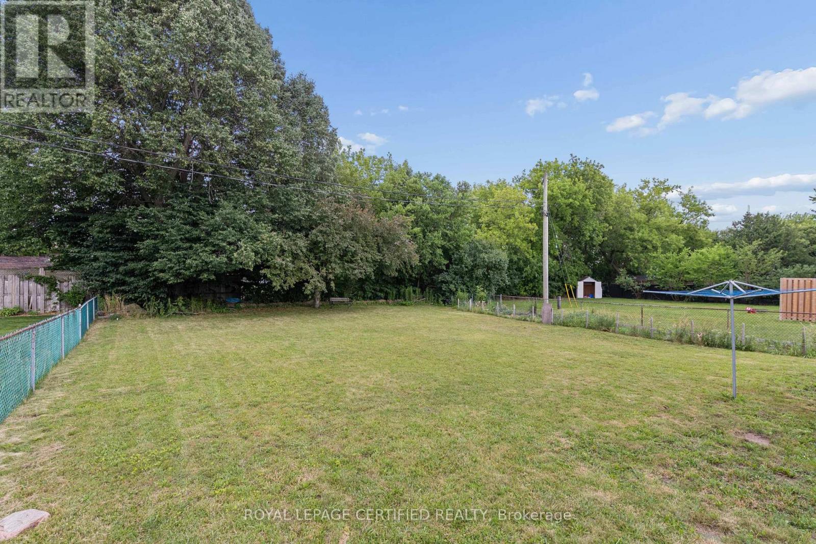 1121 VALENTINE DRIVE - 30