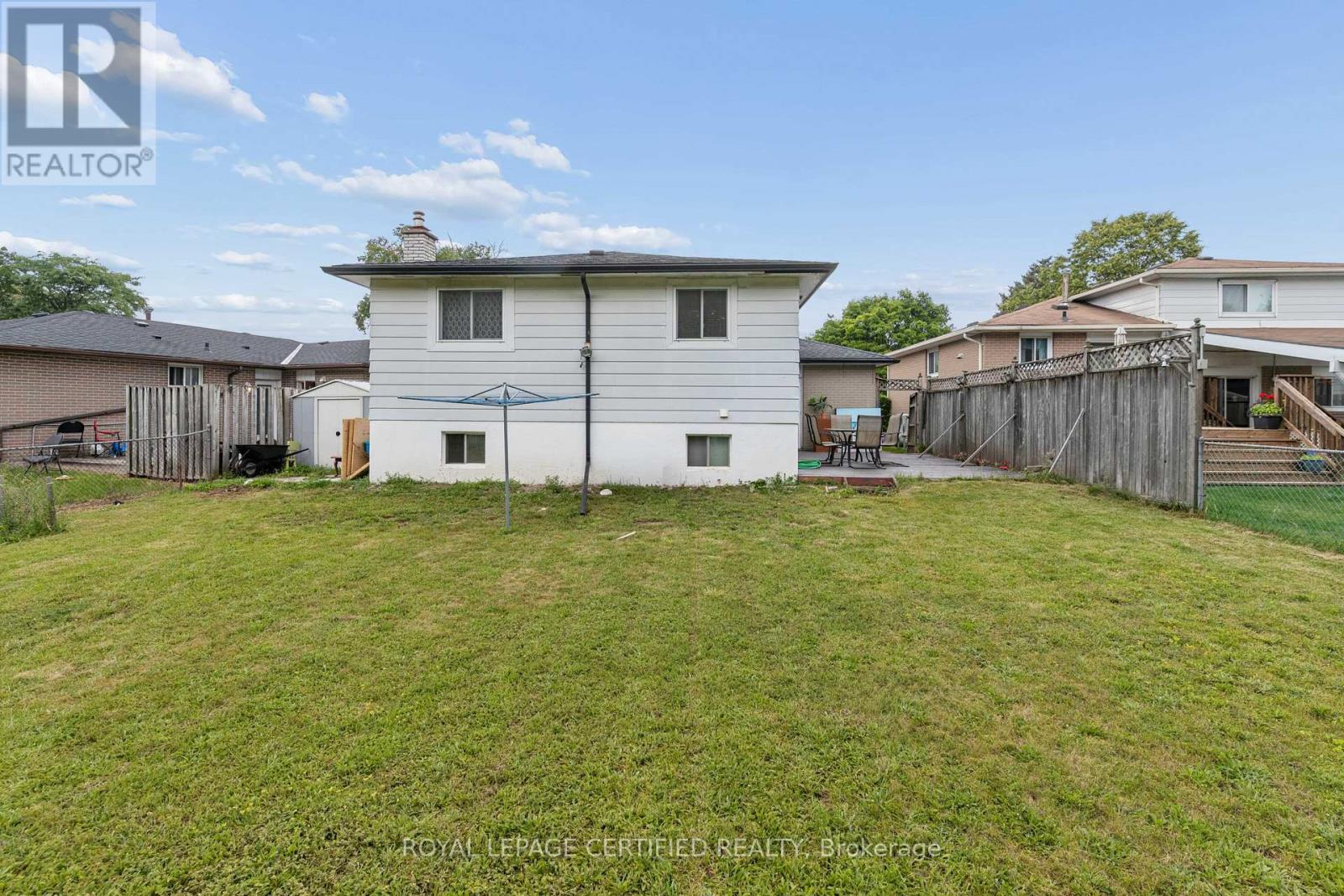 1121 VALENTINE DRIVE - 31