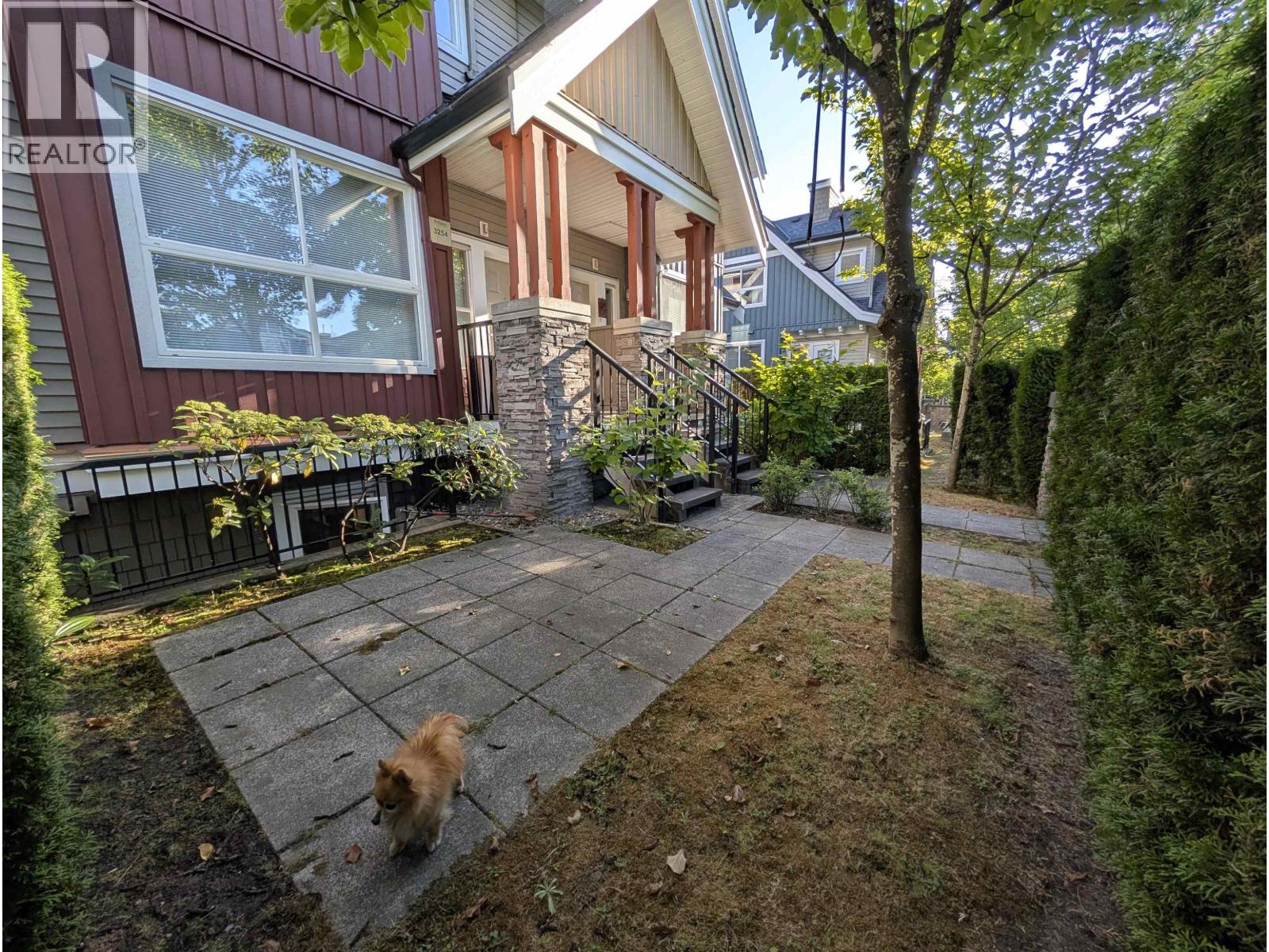 3XXX E 54 AVENUE, Vancouver