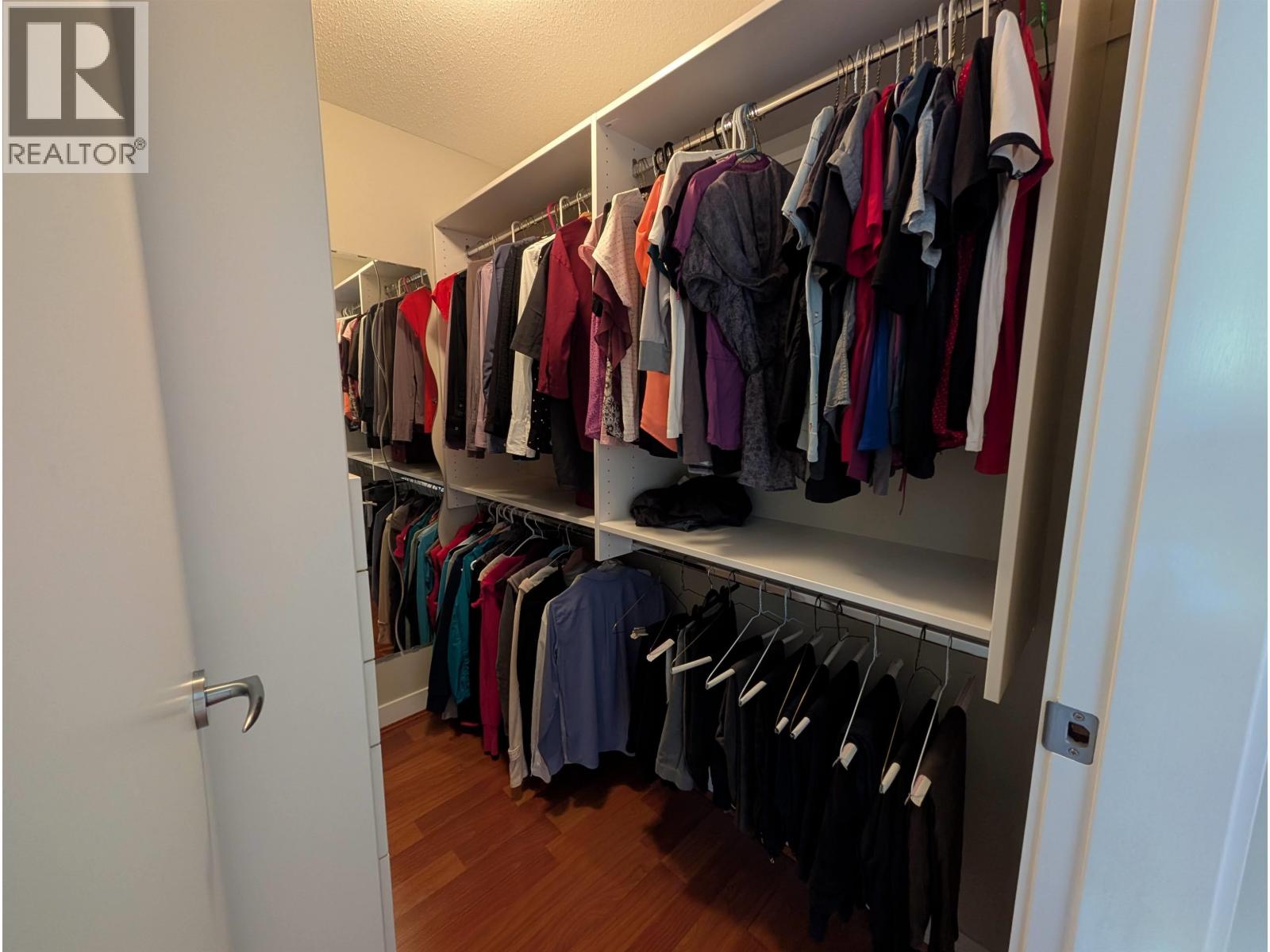 3XXX E 54 AVENUE, Vancouver