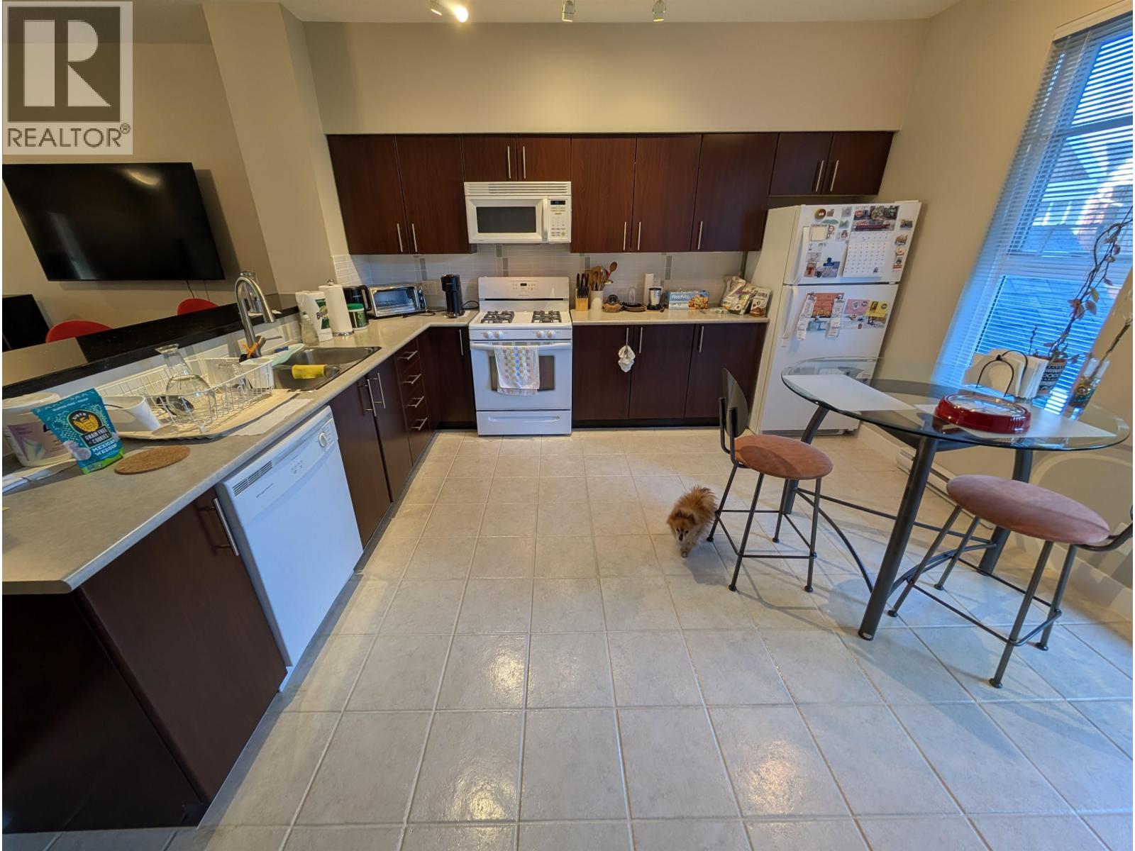 3XXX E 54 AVENUE, Vancouver