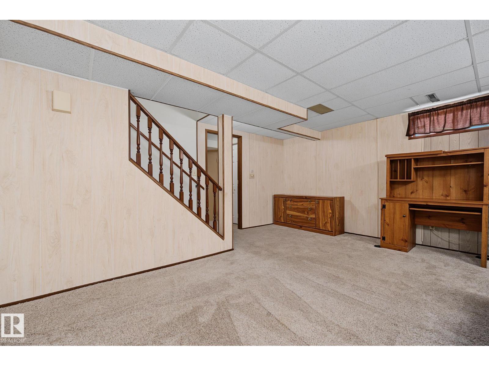 9516 173 AV NW — photo 30