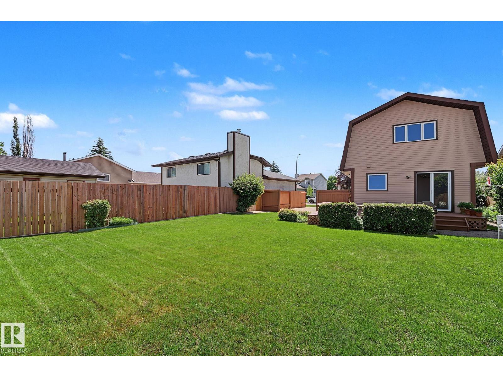 9516 173 AV NW - 40