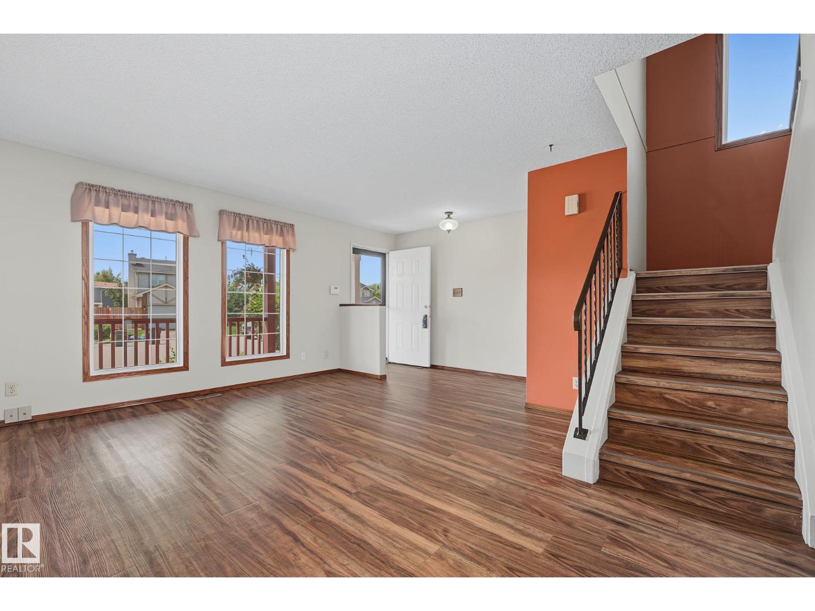9516 173 AV NW - 7