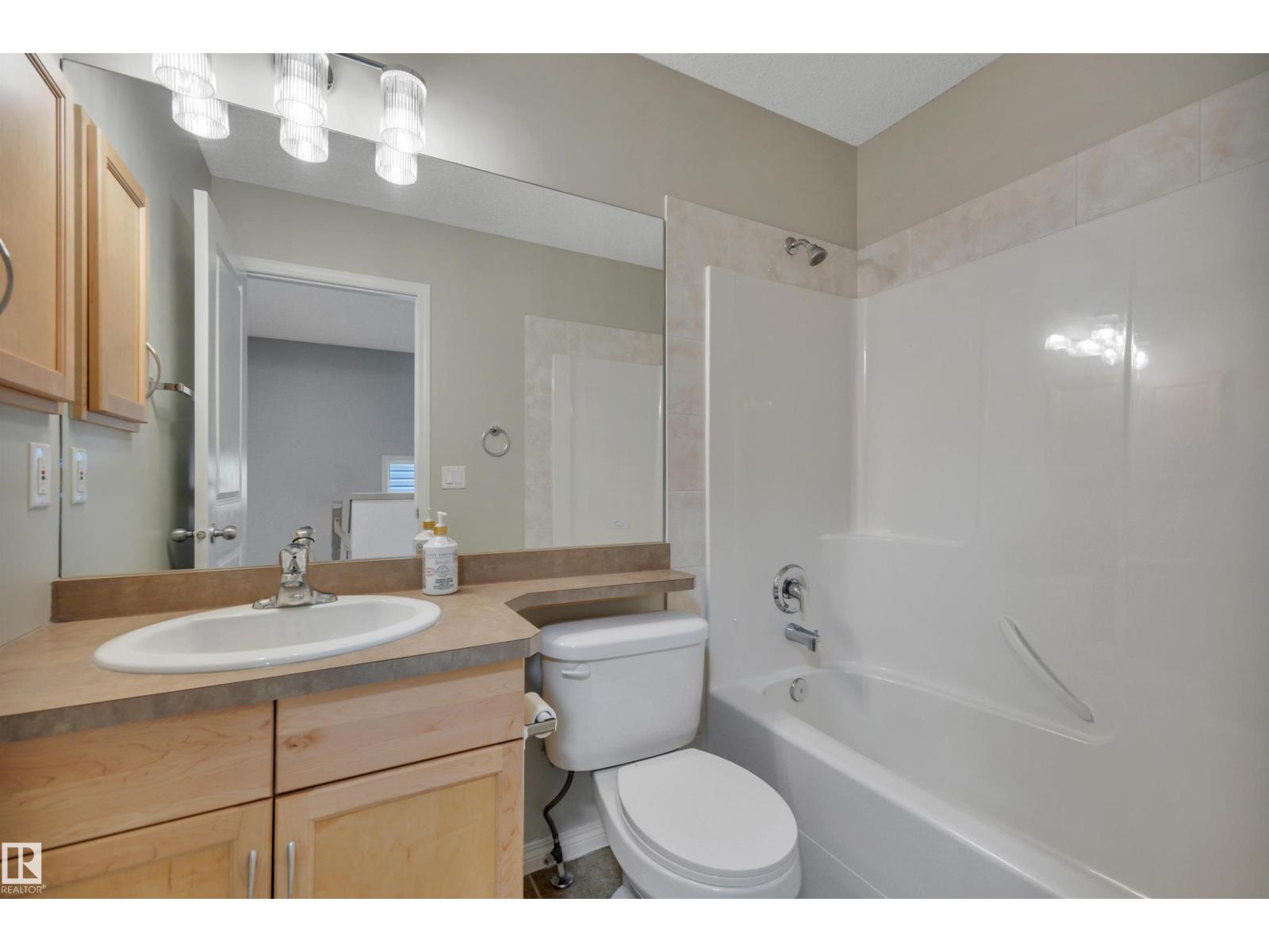 241 SOUTHWICK WY — photo 33