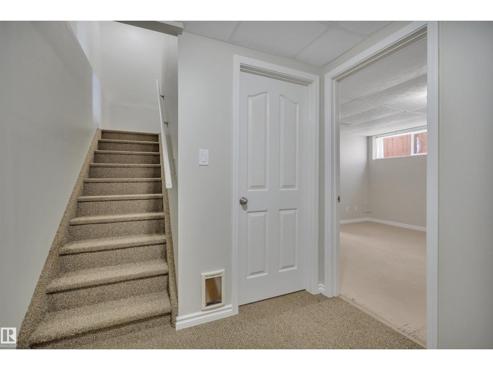 241 SOUTHWICK WY — photo 35
