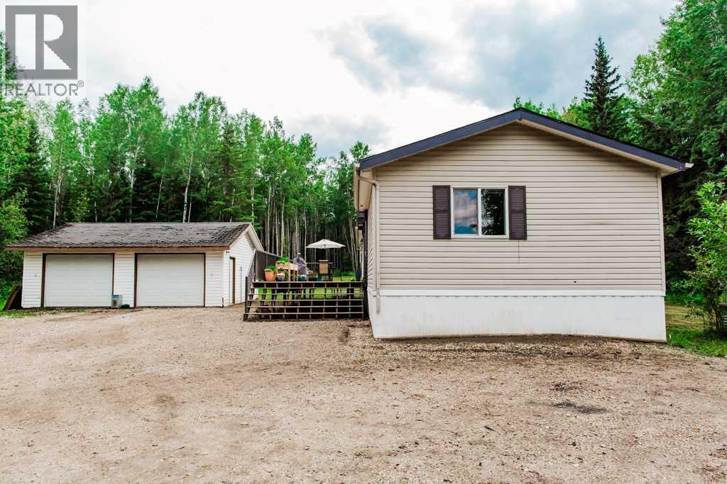 7329 TWP RD 701A - photo 2