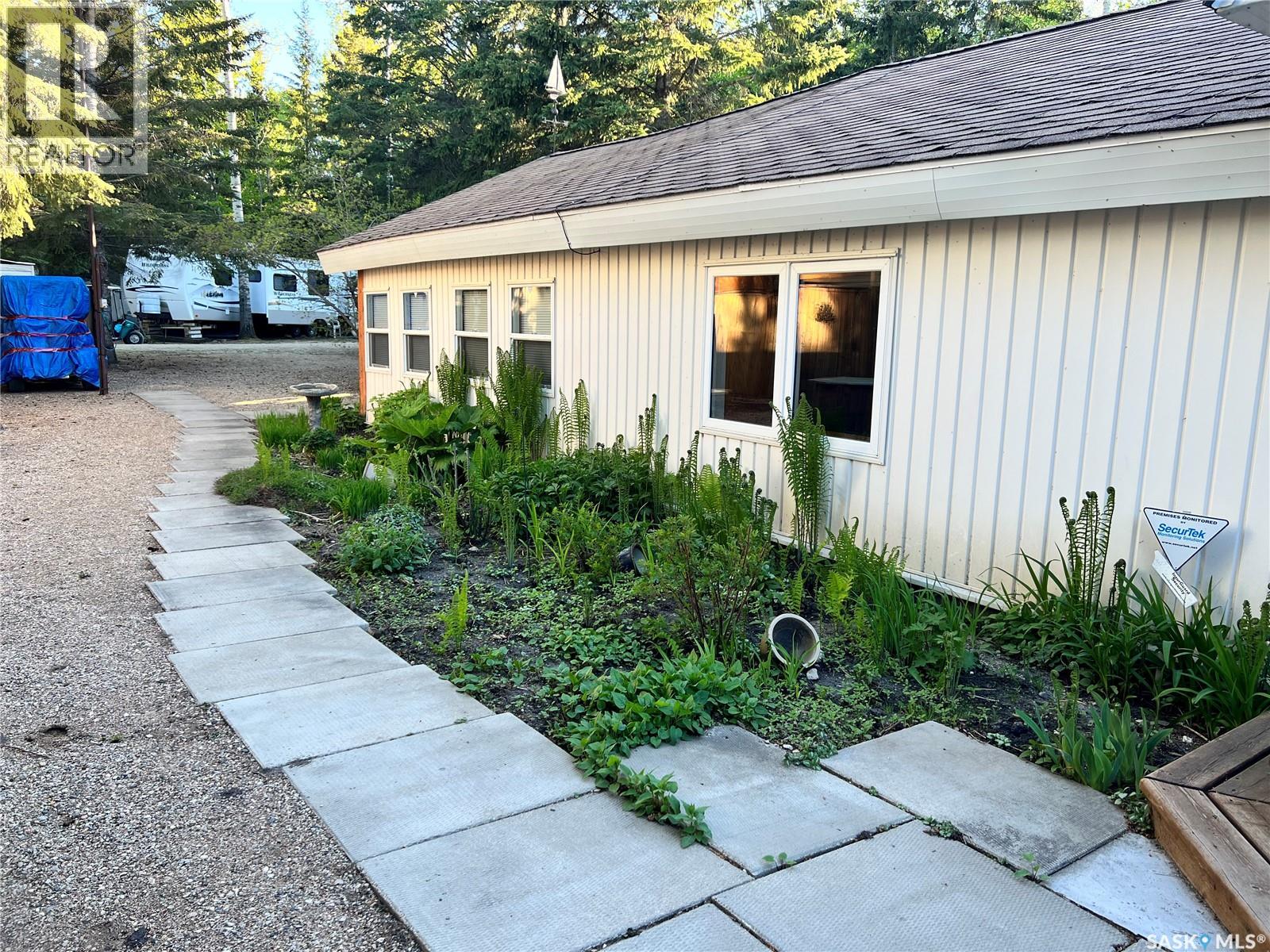 214 Richard DRIVE — photo 32