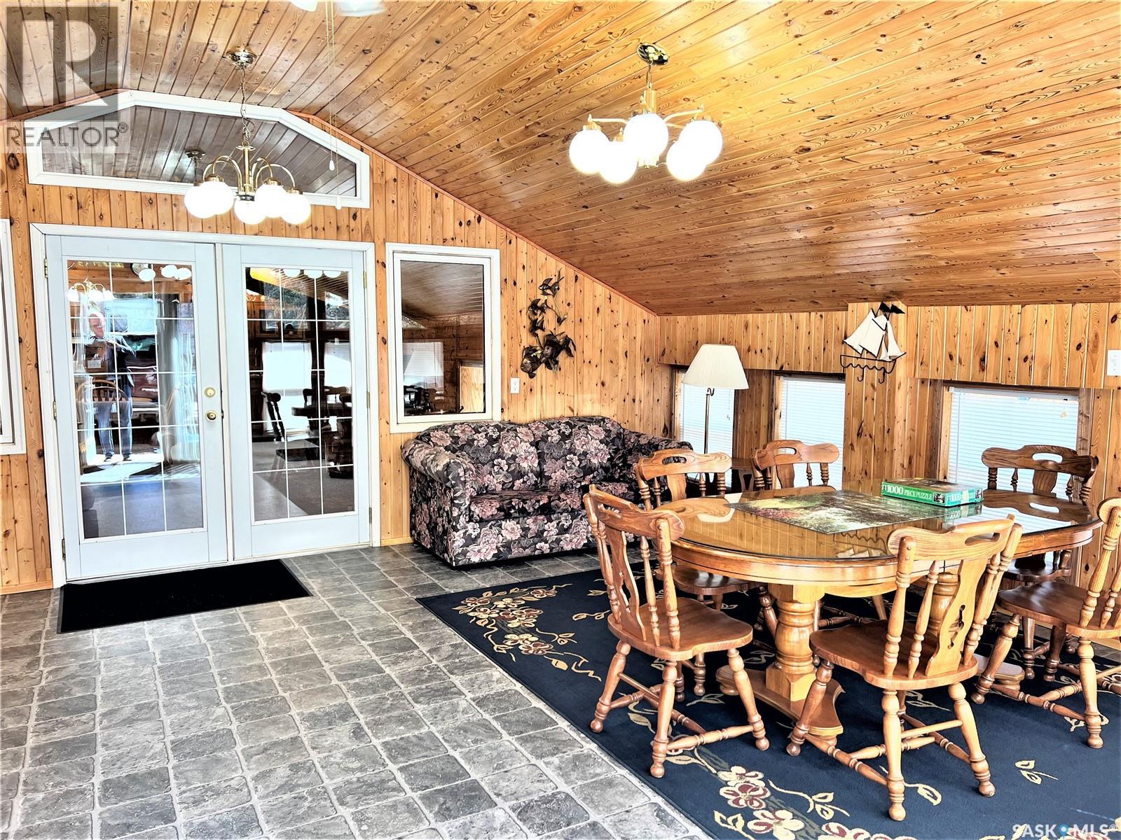 214 Richard DRIVE - photo 5