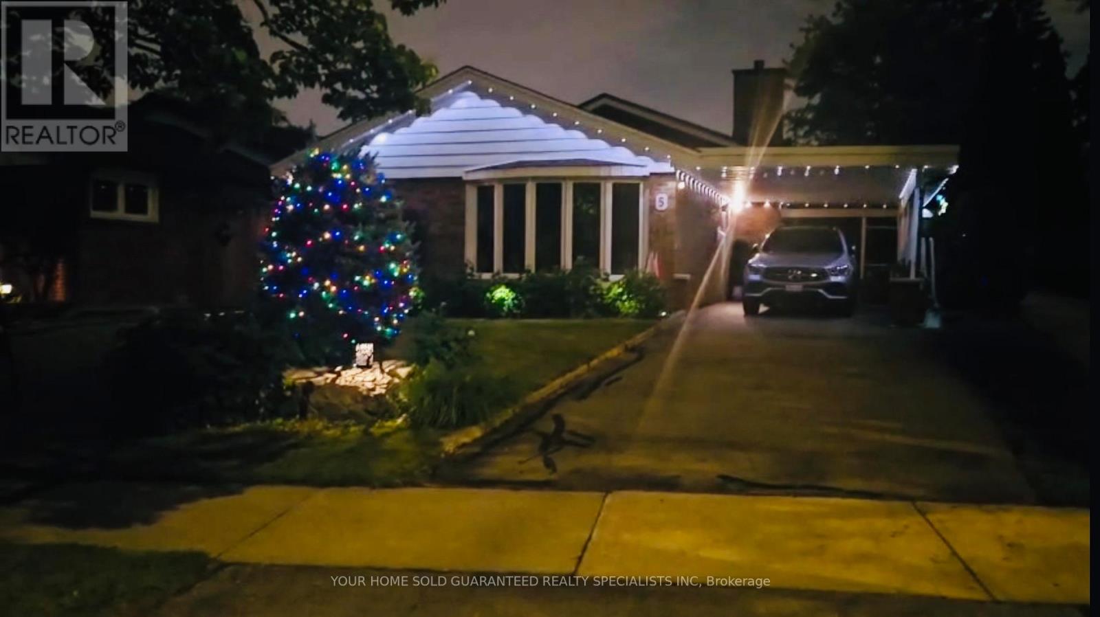 5 HALLOW CRESCENT - 37