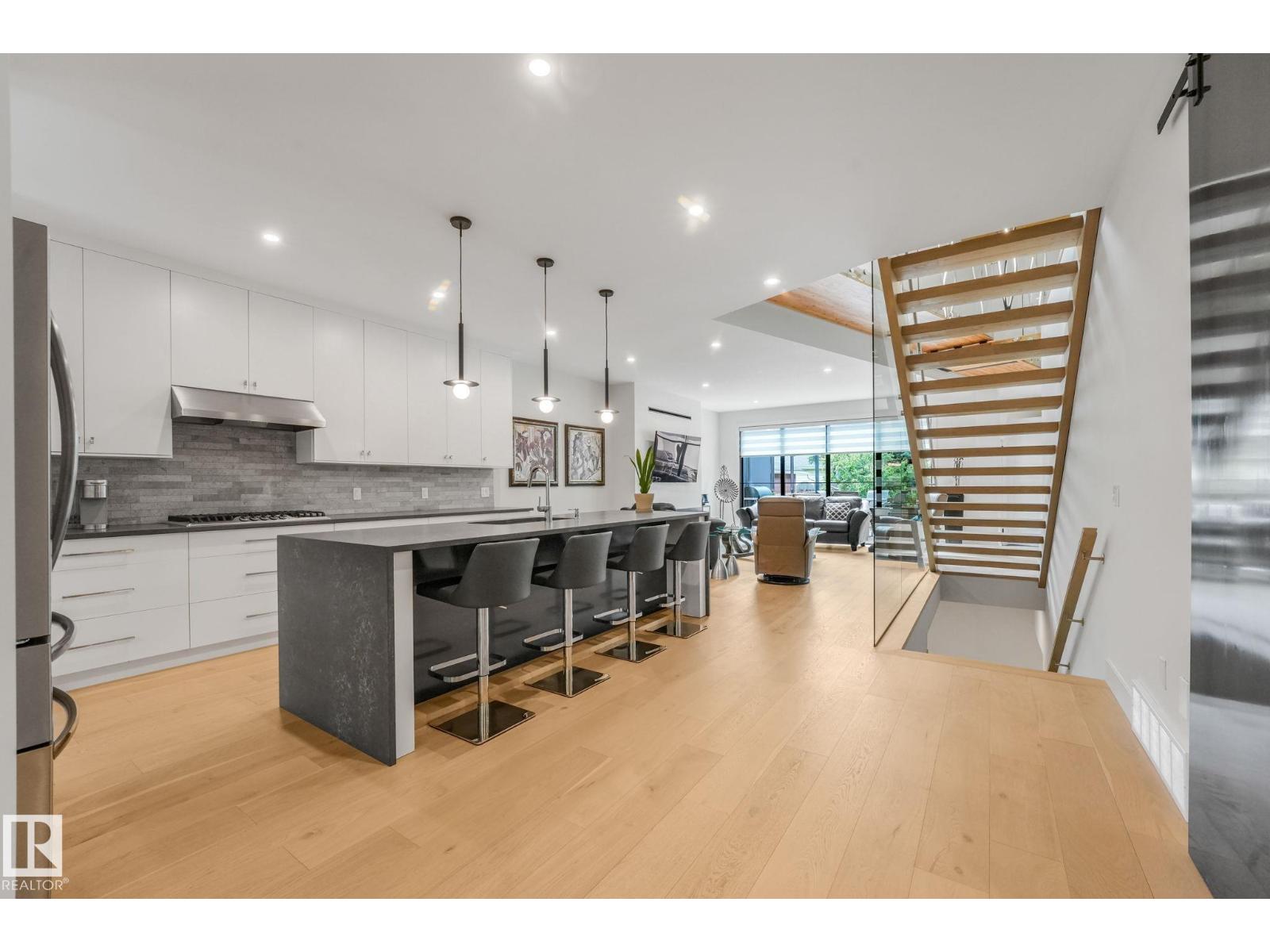 11247 71 AV NW - 1