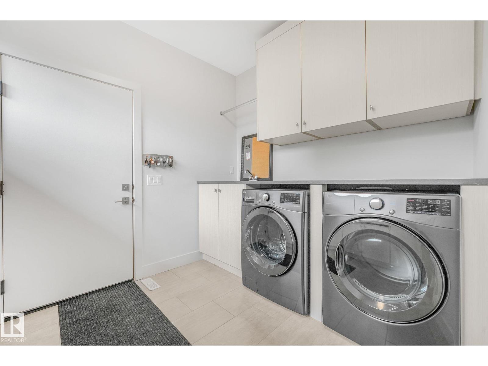 11247 71 AV NW - 31