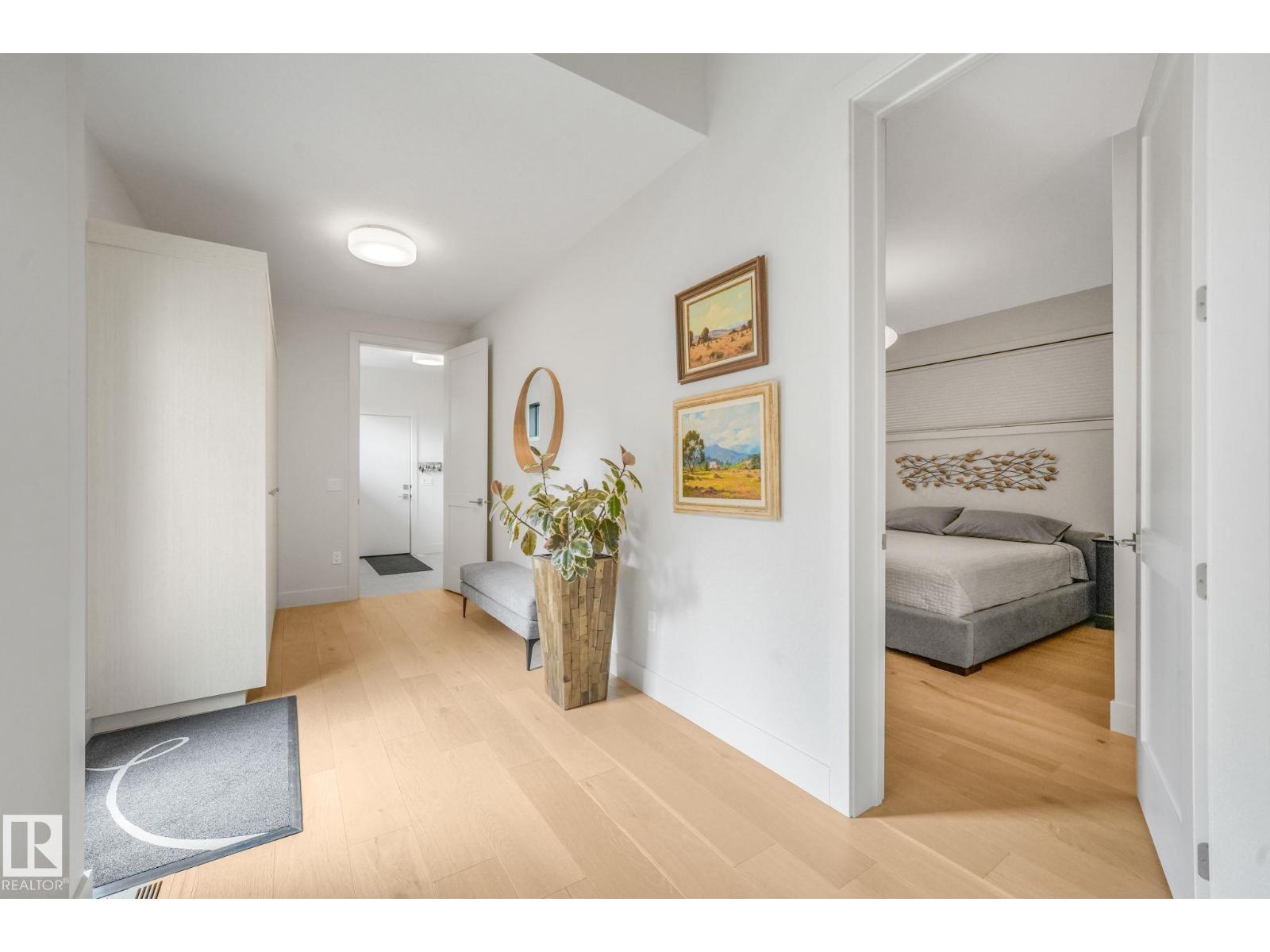11247 71 AV NW - 20