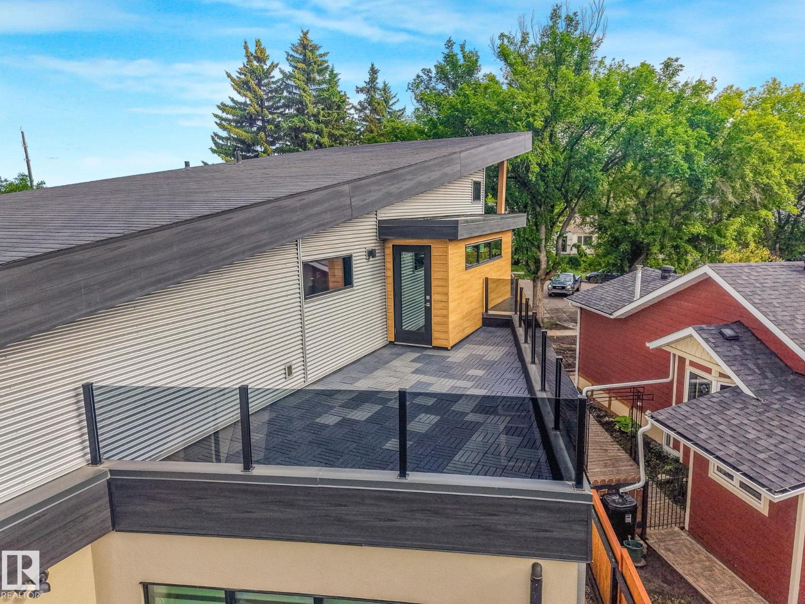 11247 71 AV NW - 66