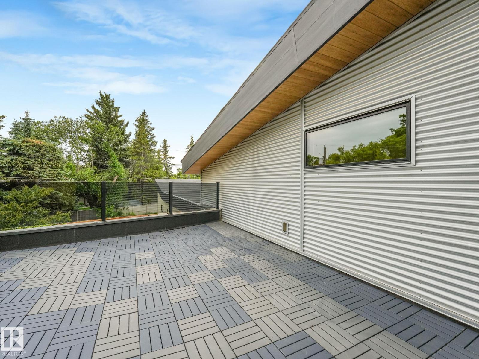 11247 71 AV NW - 43