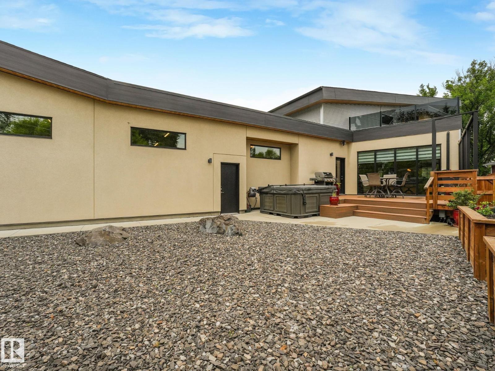 11247 71 AV NW - 69