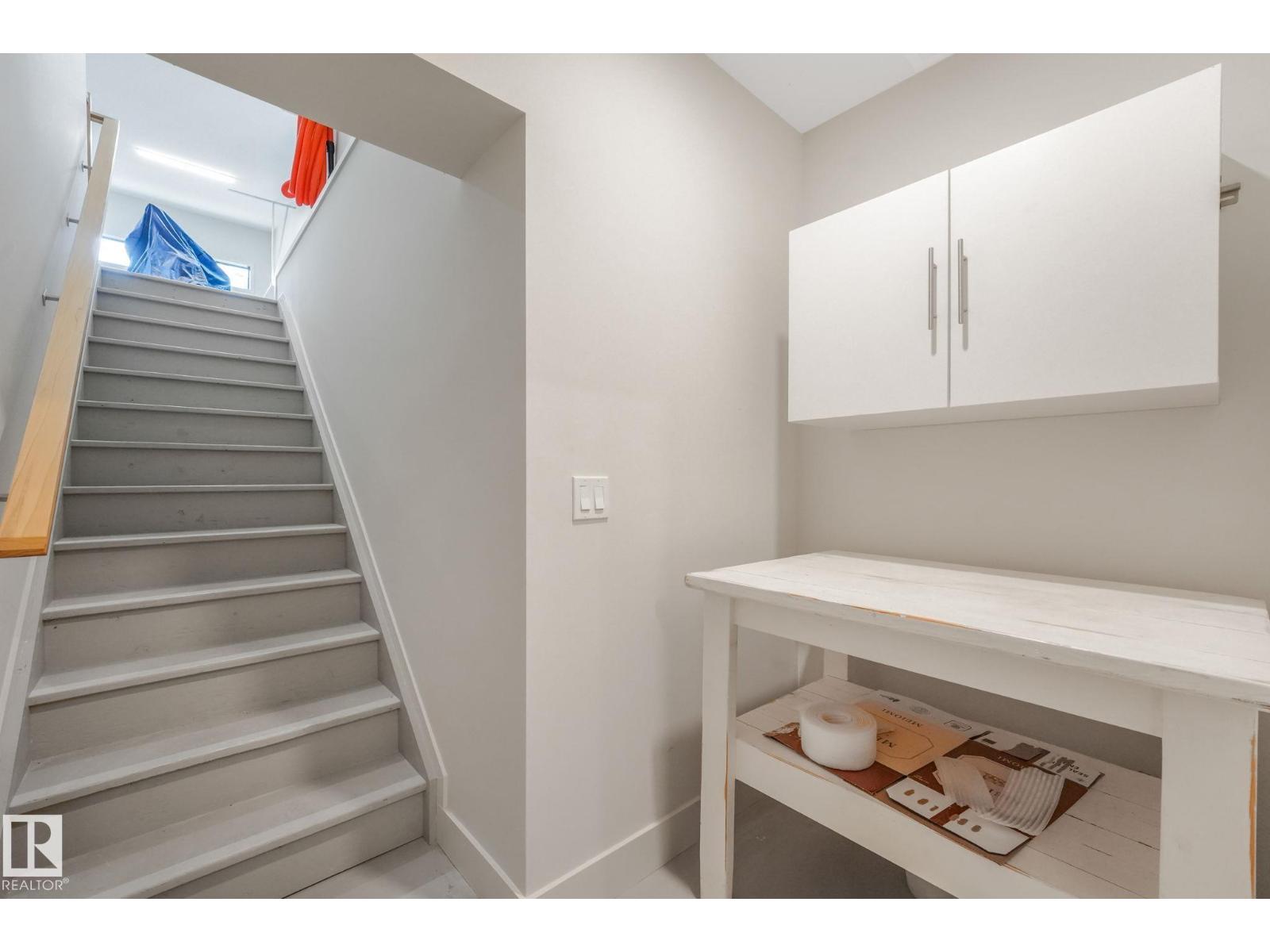 11247 71 AV NW - 64