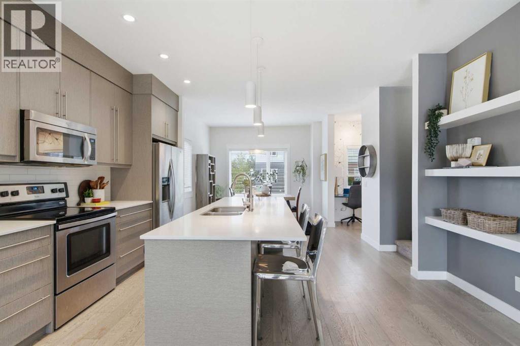 #2101 5305 32 Avenue SW - 11