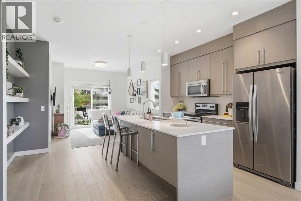 #2101 5305 32 Avenue SW - 17