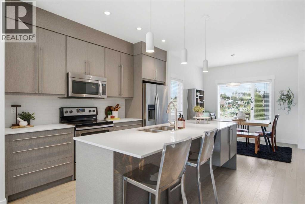 #2101 5305 32 Avenue SW - 2