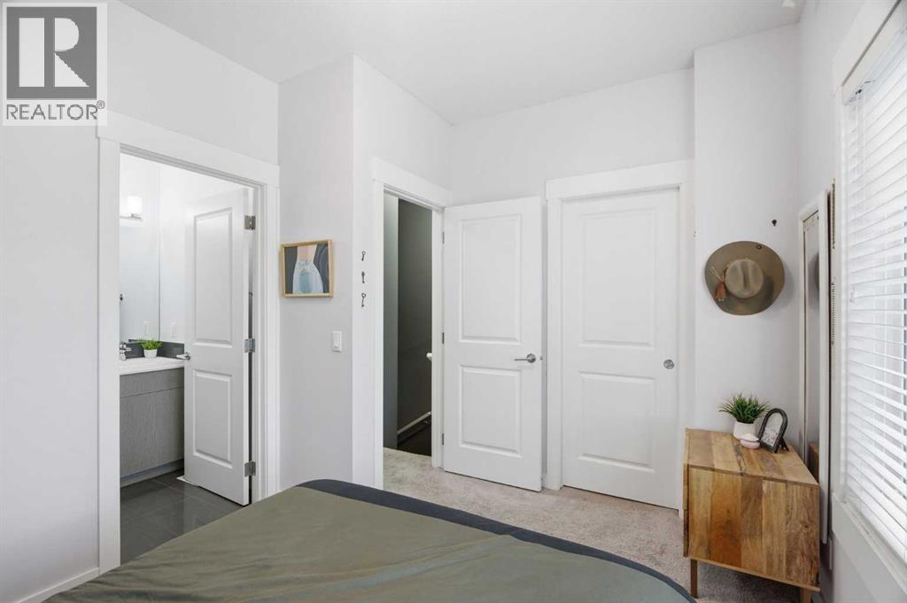 #2101 5305 32 Avenue SW - 28