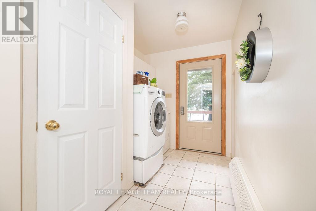 42165 COMBERMERE ROAD - 19