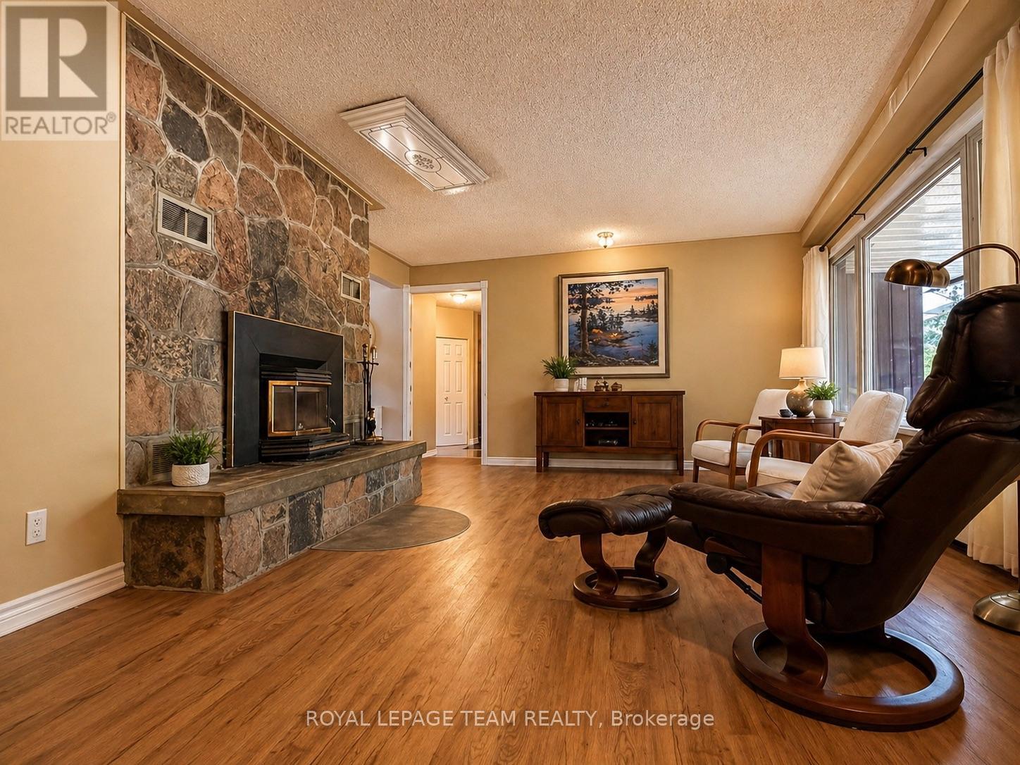 42165 COMBERMERE ROAD - 11