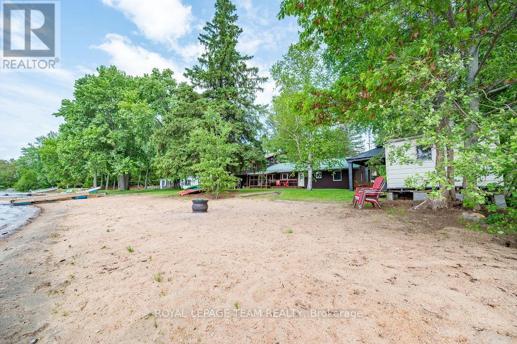 42165 COMBERMERE ROAD - 38