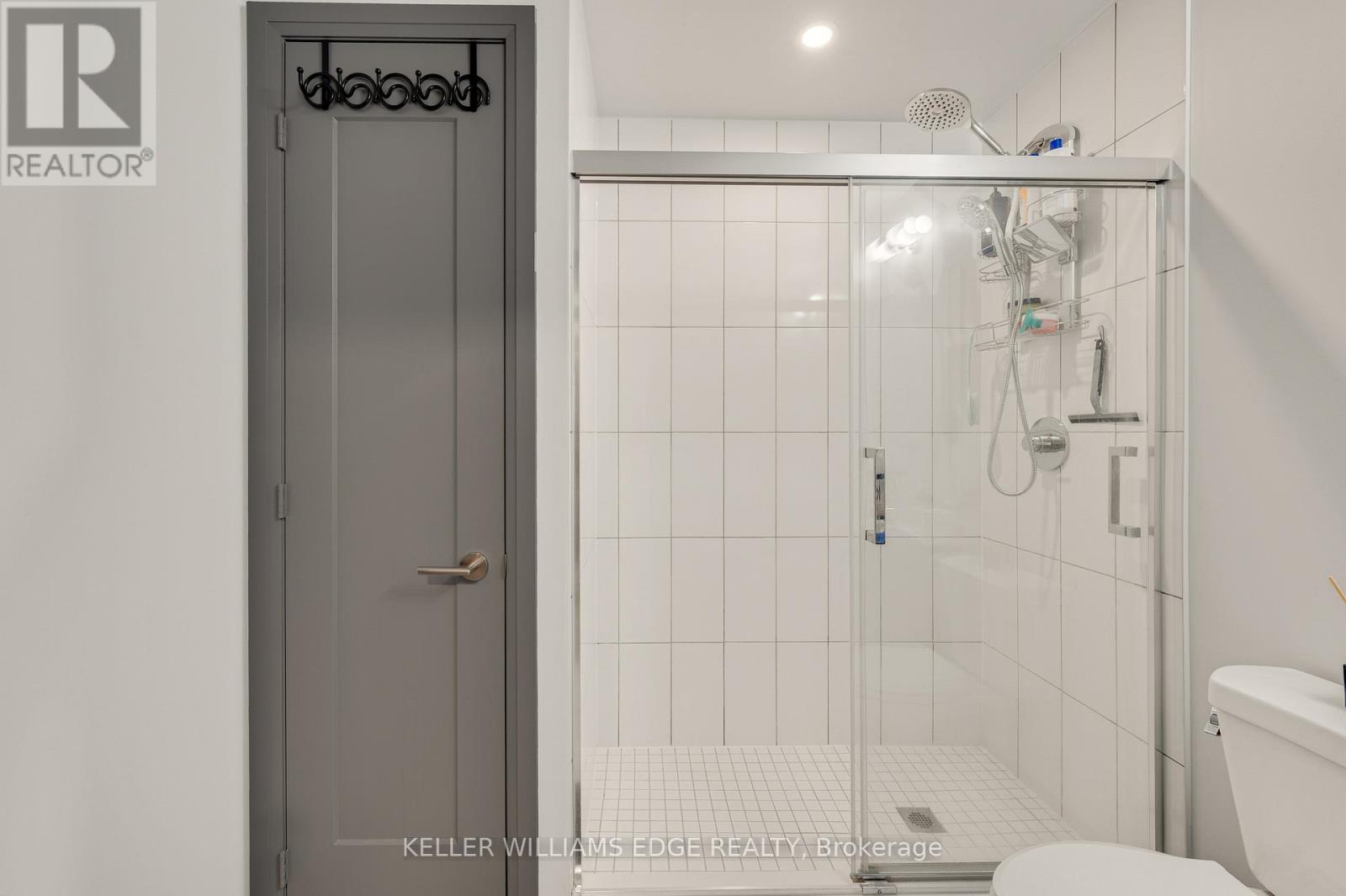 #305 509 DUNDAS STREET W - Image 17