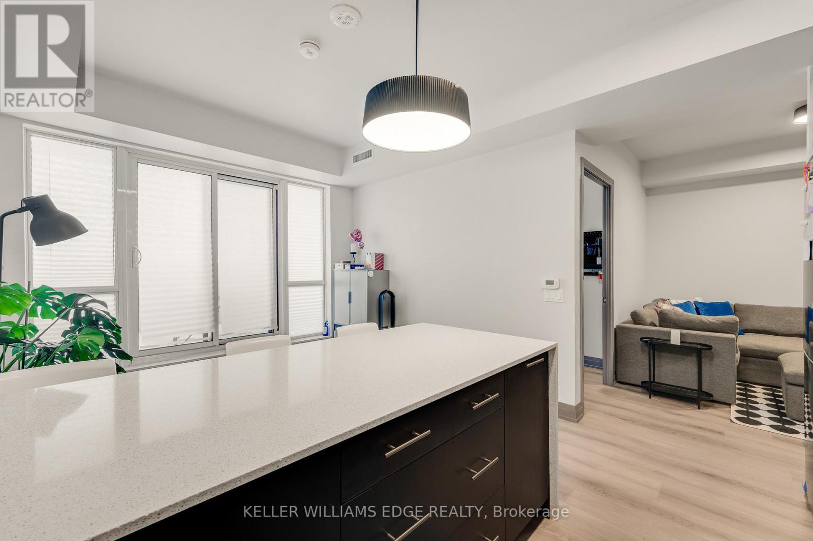 #305 509 DUNDAS STREET W - Image 23