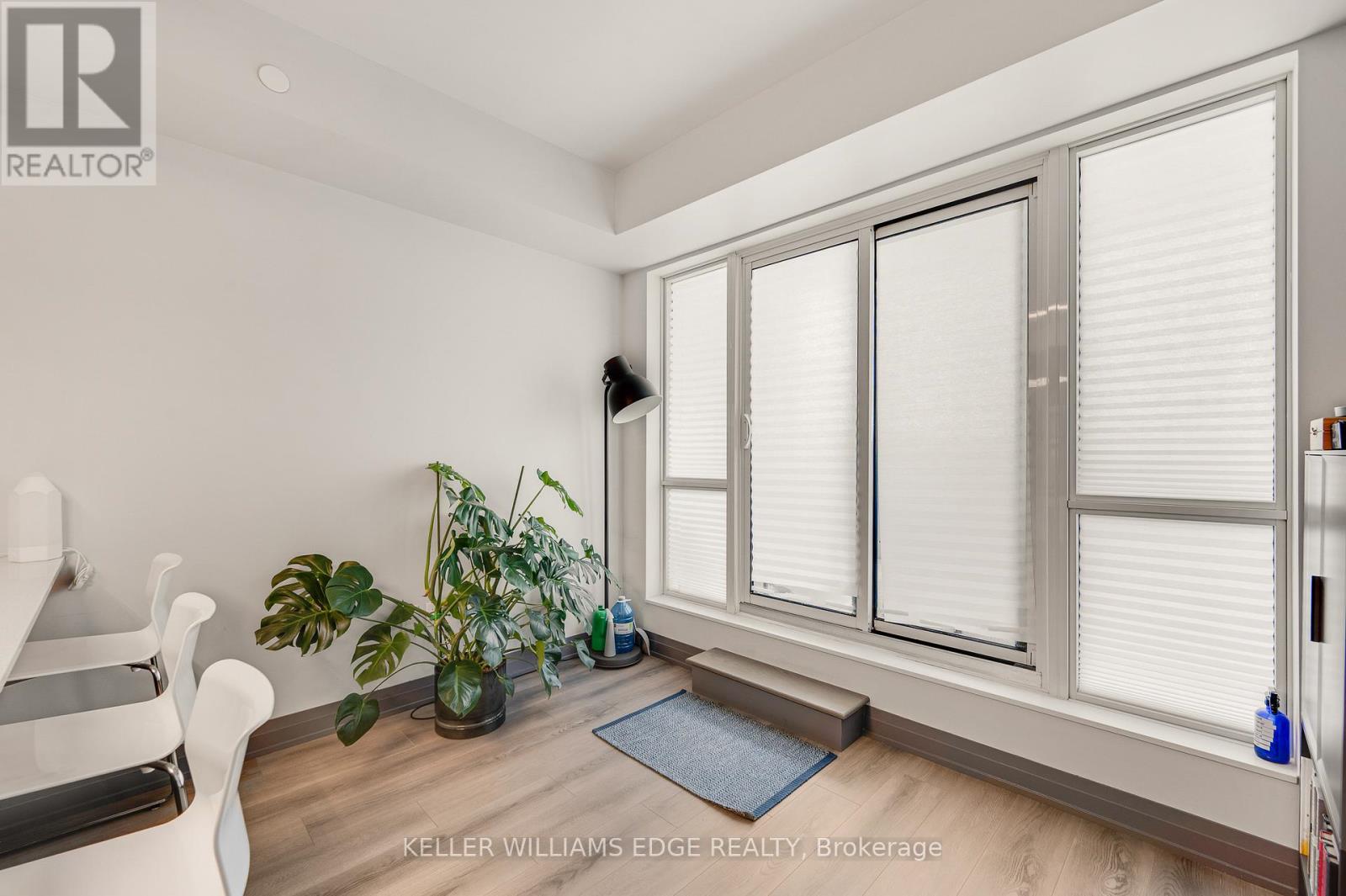 #305 509 DUNDAS STREET W - Image 24