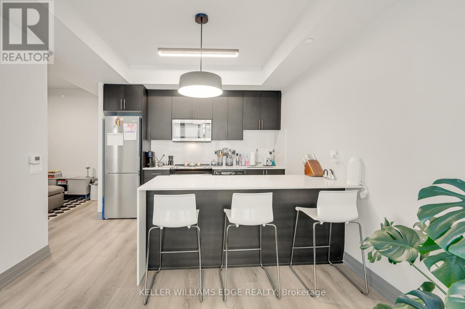 #305 509 DUNDAS STREET W - Image 25