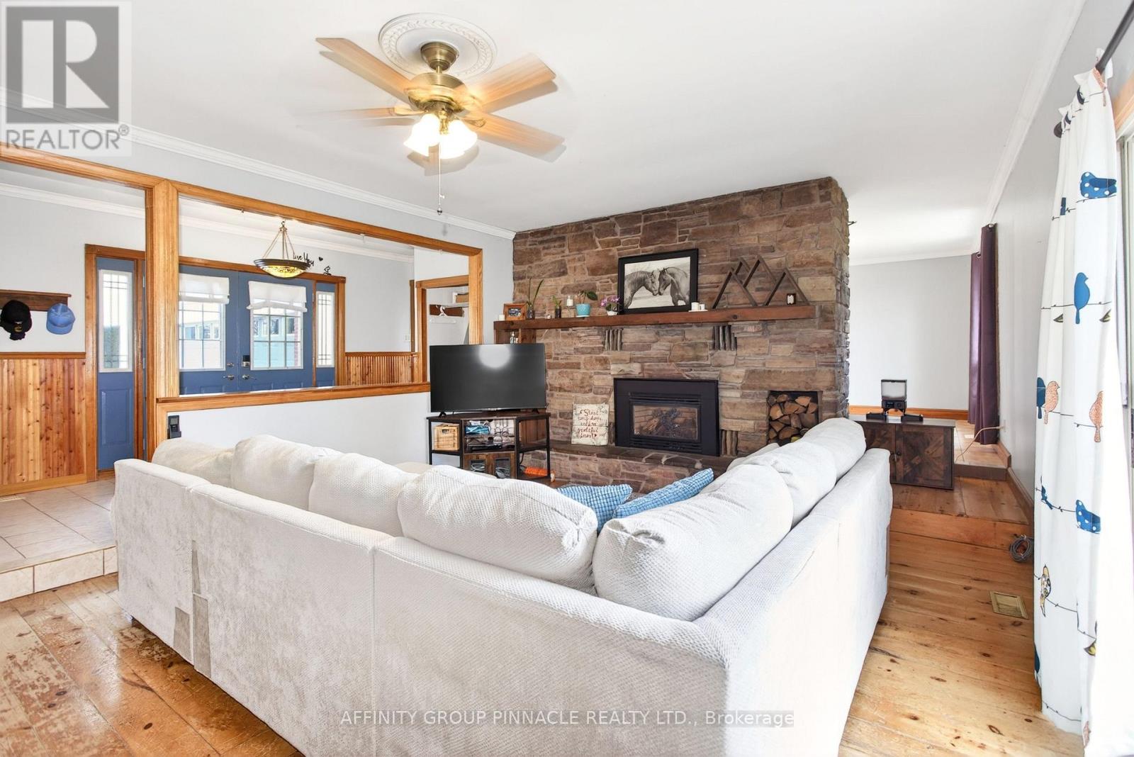 1140 FARMSTEAD ROAD - 14