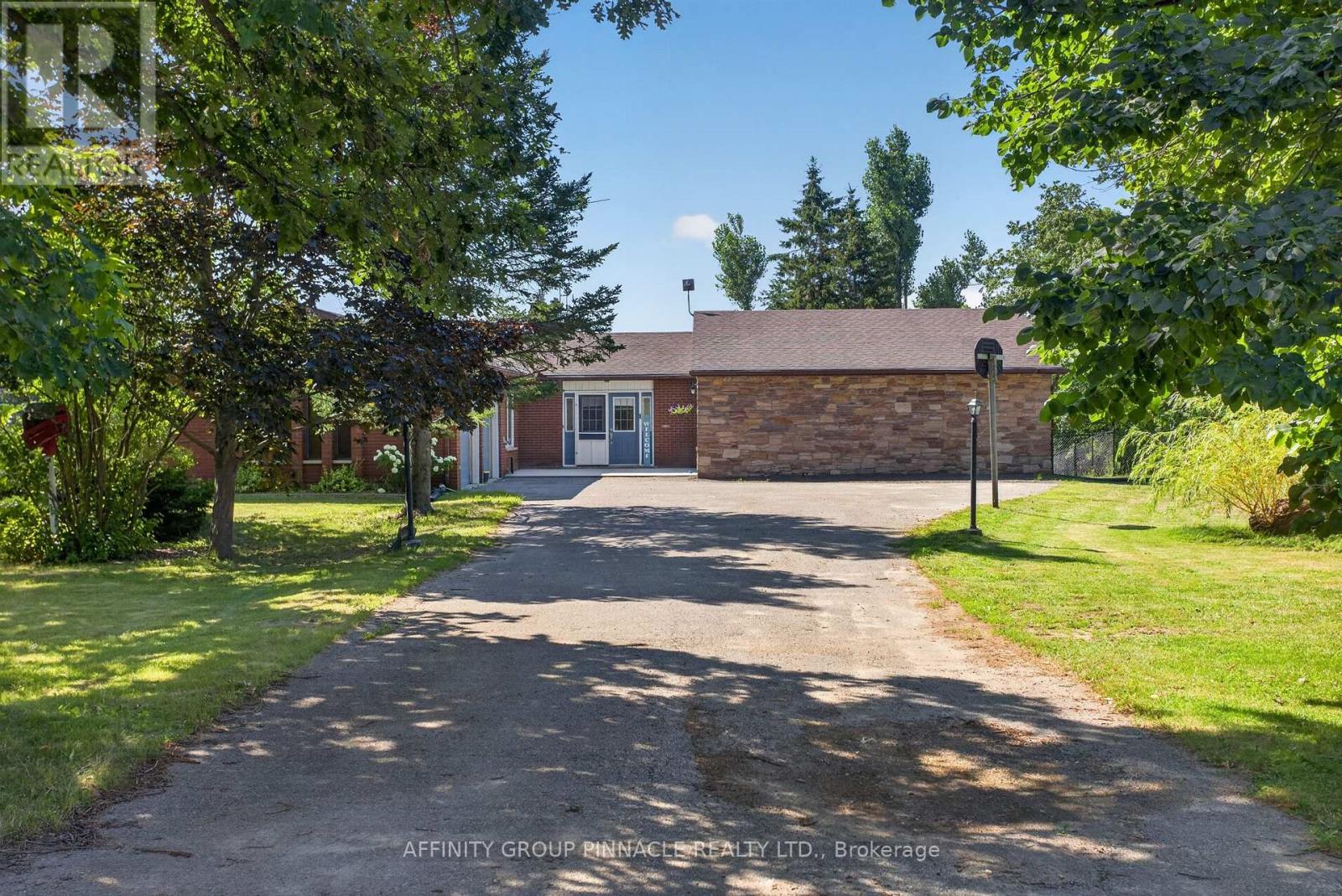 1140 FARMSTEAD ROAD - 2