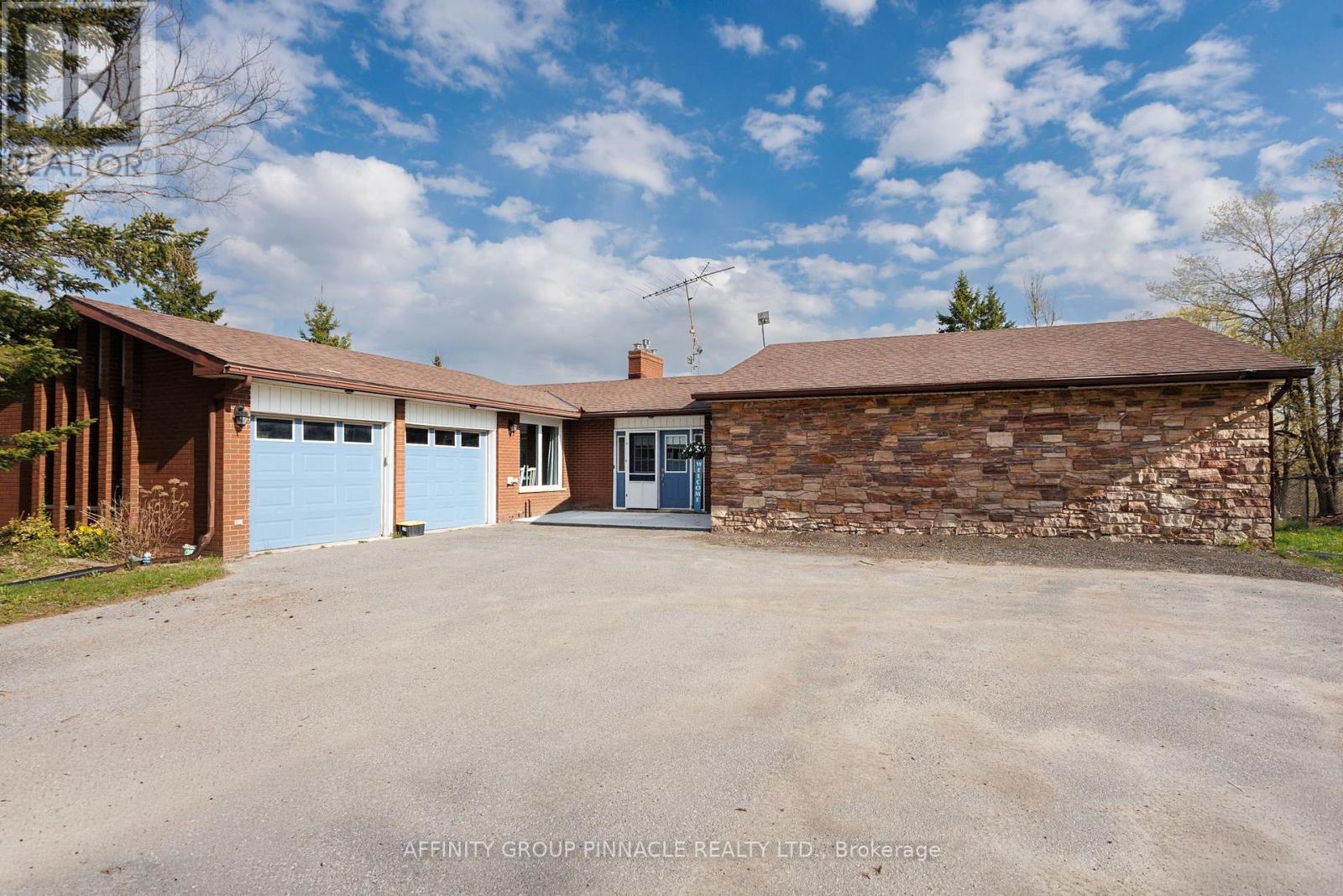 1140 FARMSTEAD ROAD - 3