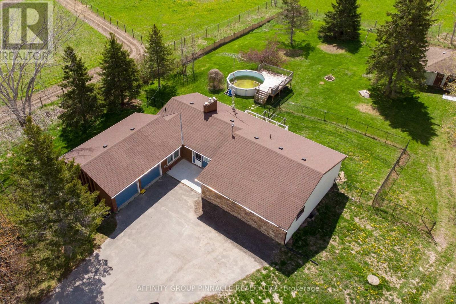 1140 FARMSTEAD ROAD - 43