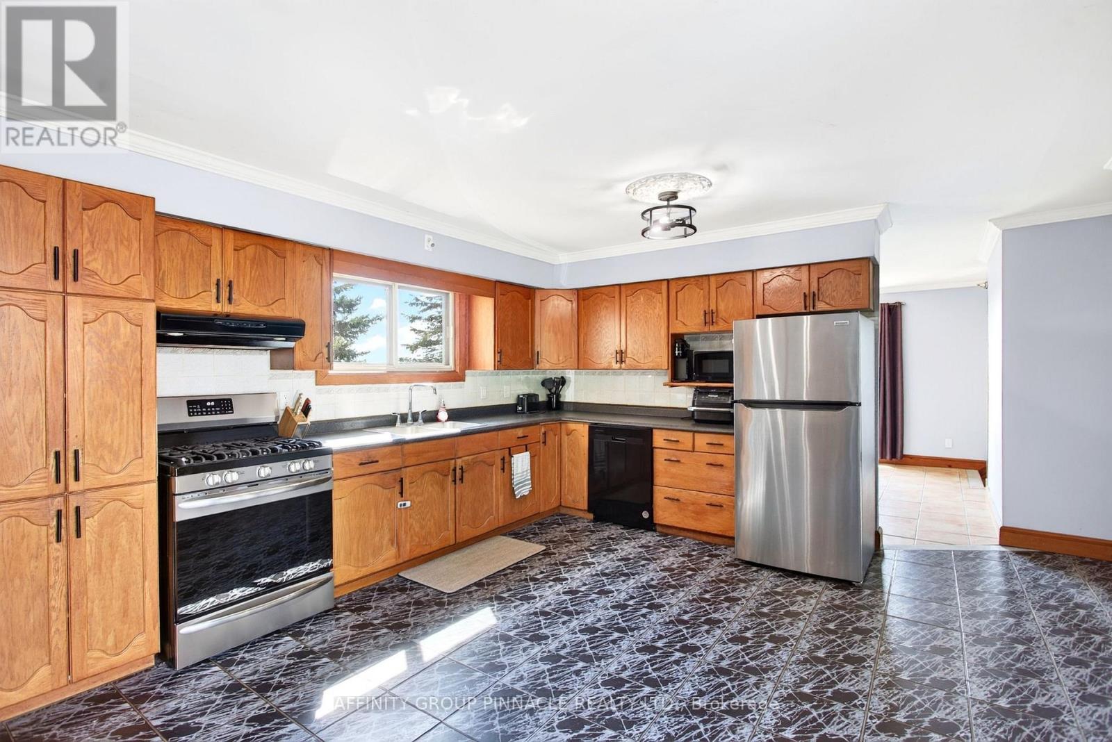 1140 FARMSTEAD ROAD - 9