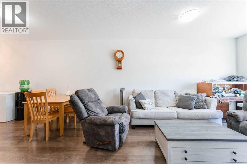 314 Redstone Boulevard NE - 4