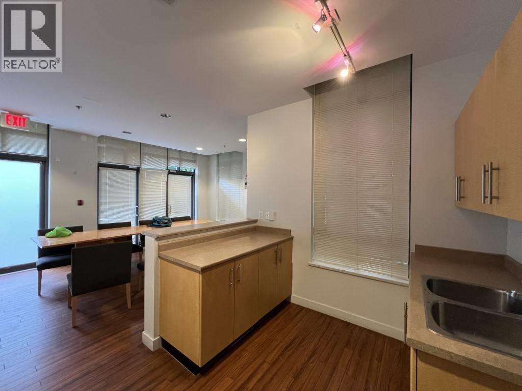 201 3660 VANNESS AVENUE, Vancouver