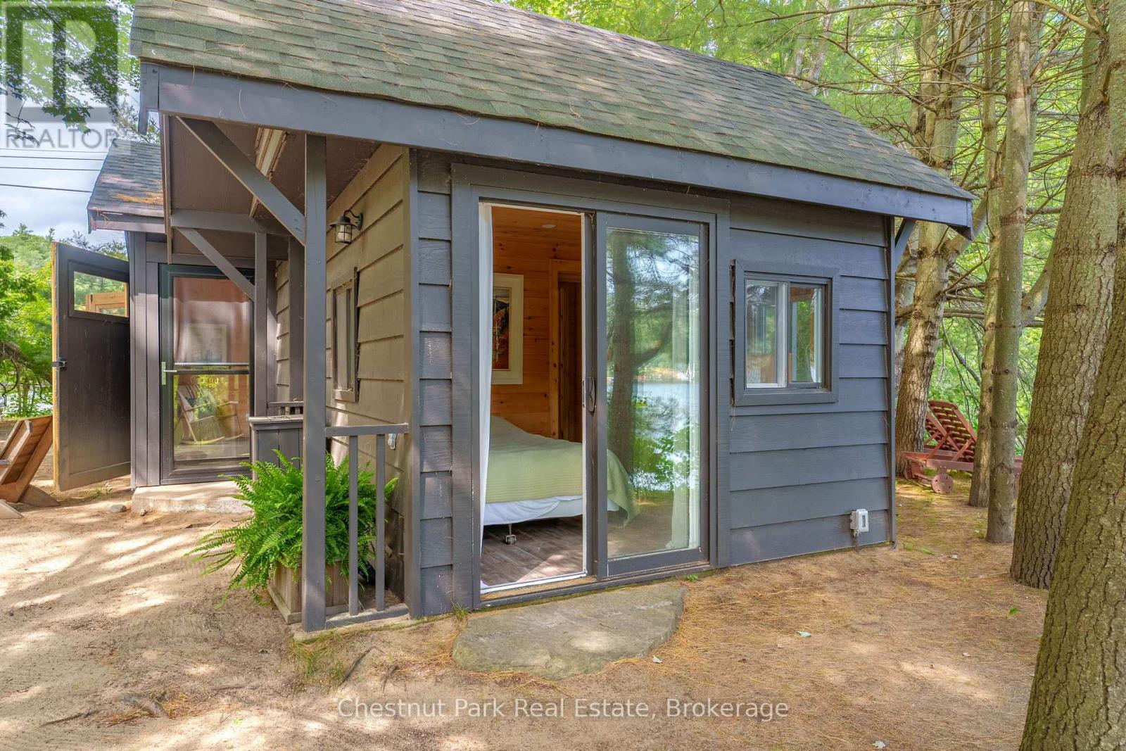1071 STRACHAN POINT ROAD - 34
