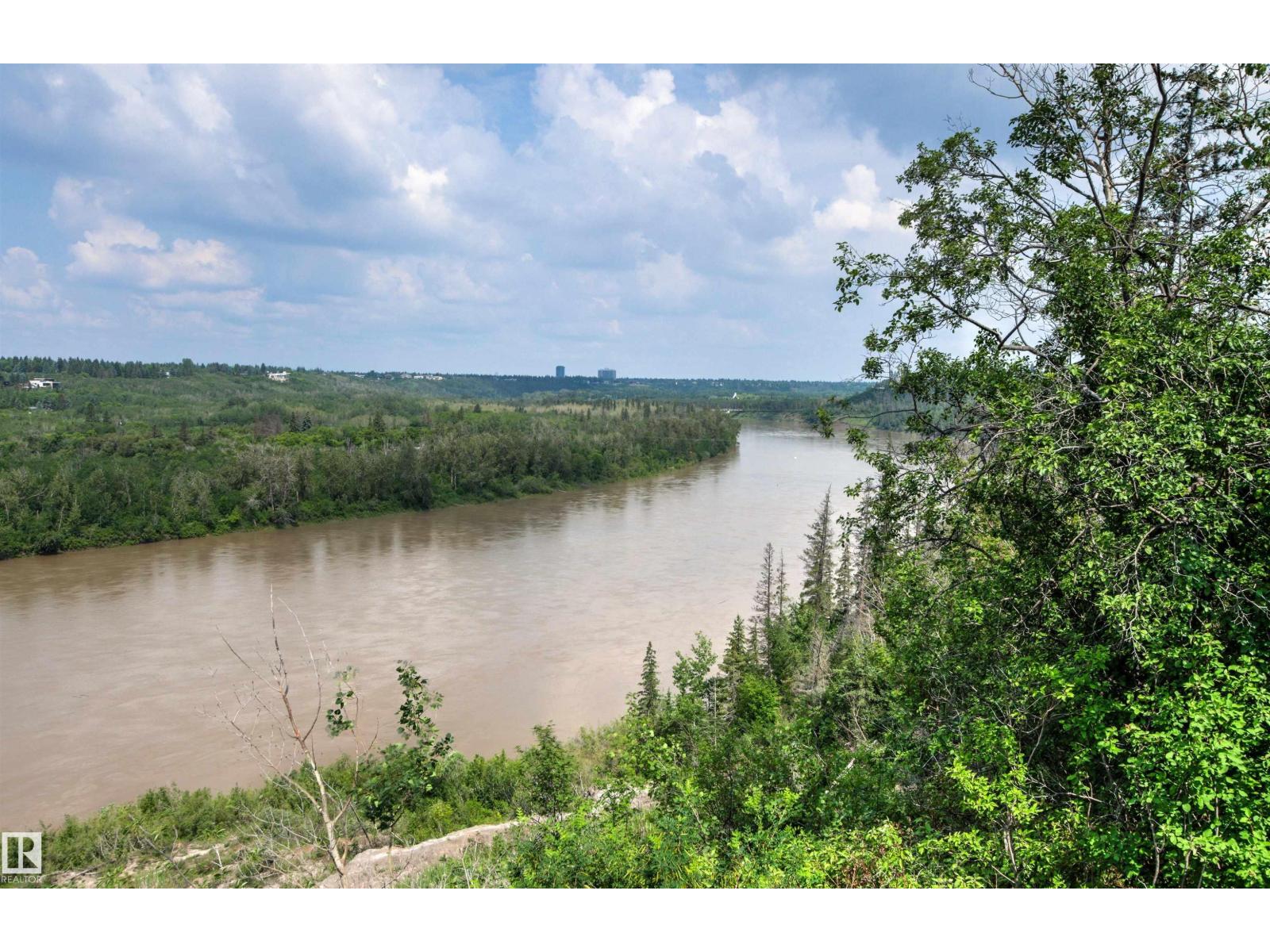 7415 SASKATCHEWAN DR NW - 69