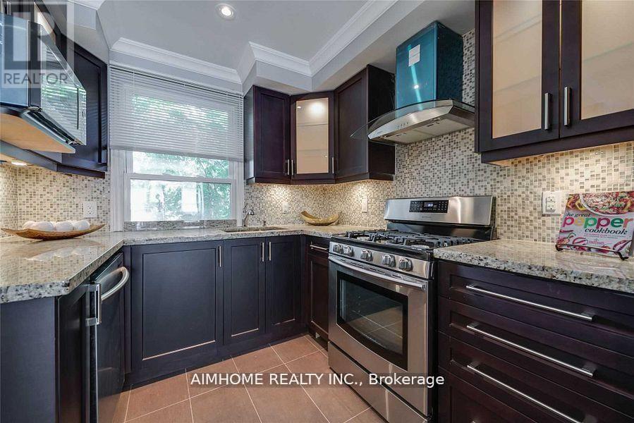 #CH#2 360 R DUNDAS STREET E - 13