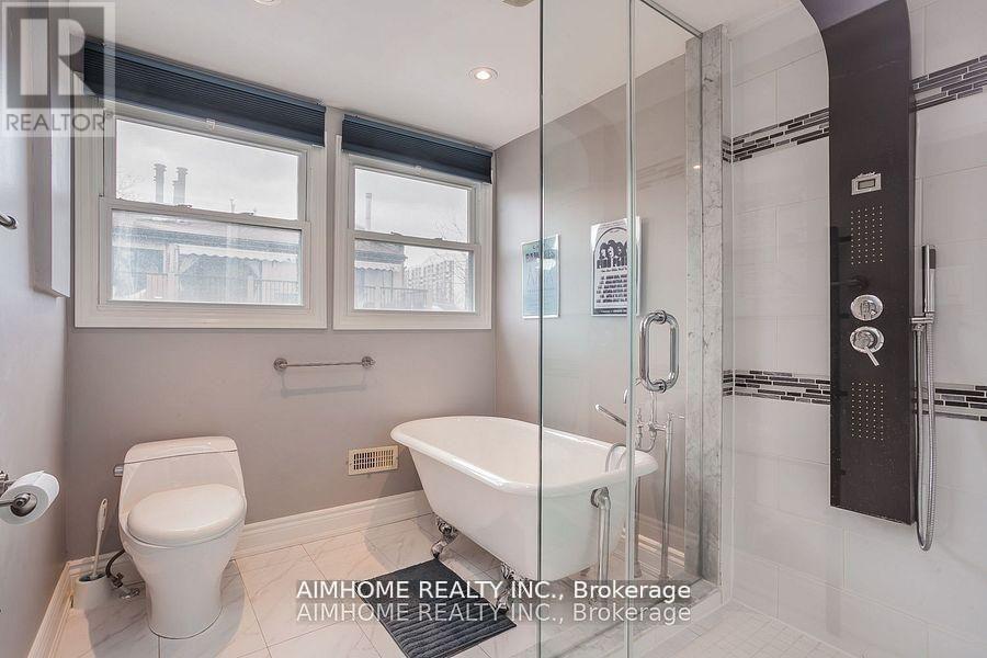 #CH#2 360 R DUNDAS STREET E - 19