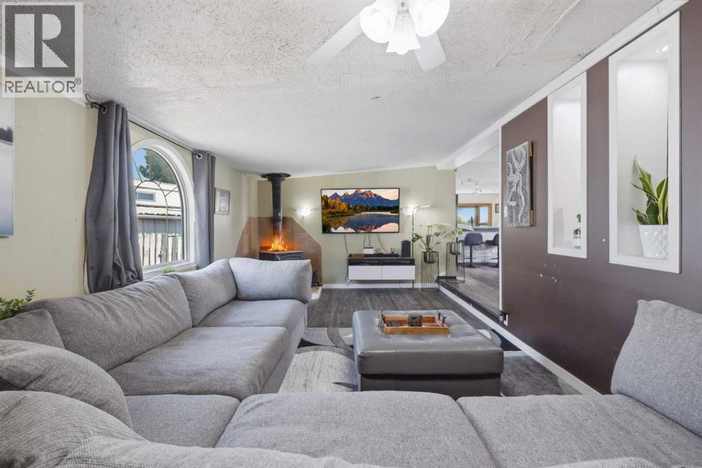 Listing photo – 27 Hearthstone Drive, Lacombe